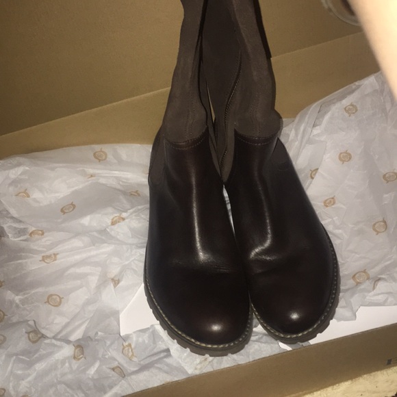 Timberland Tall Boots - Picture 4 of 7